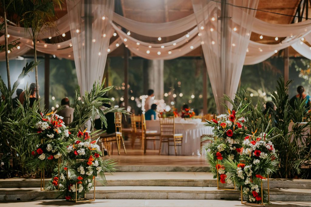 outdoor vs indoor wedding
